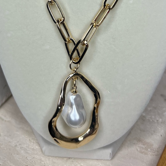 Gold and Pearl Pendant Paperclip Necklace 18in + 3in Layering Necklace NWT - Picture 8 of 8